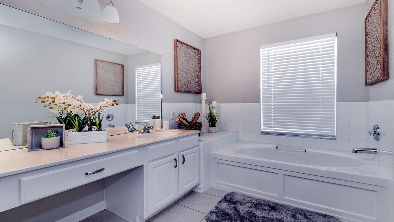 Photo of Bathroom in Windsor Hills