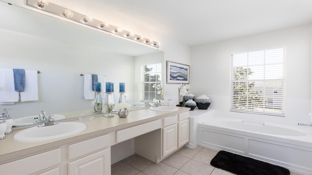 Photo of Bathroom in Windsor Hills