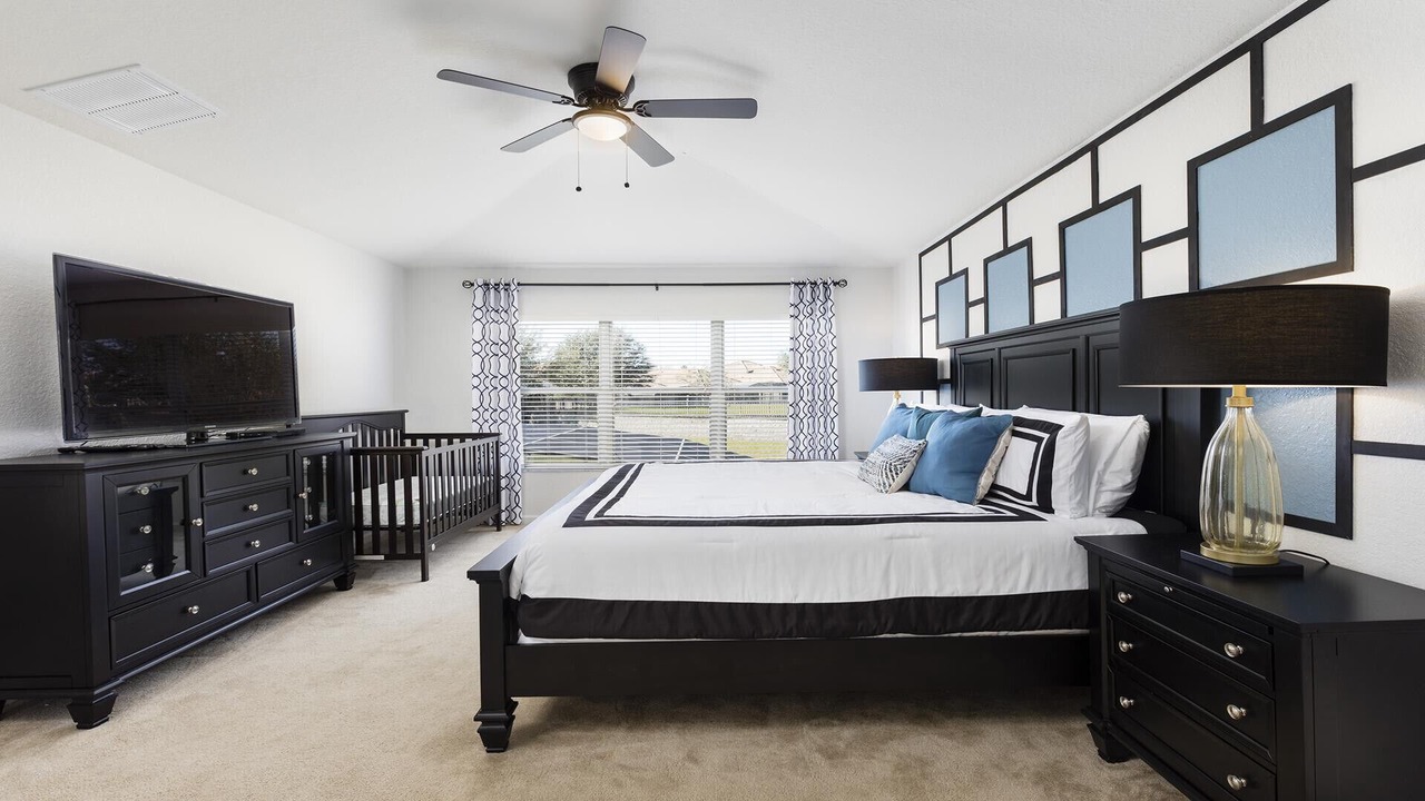 Photo of Bedroom in Windsor Hills
