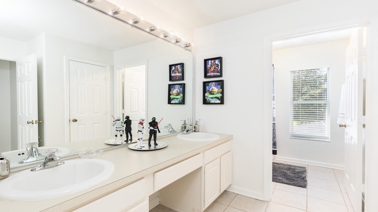 Photo of Bathroom in Windsor Hills