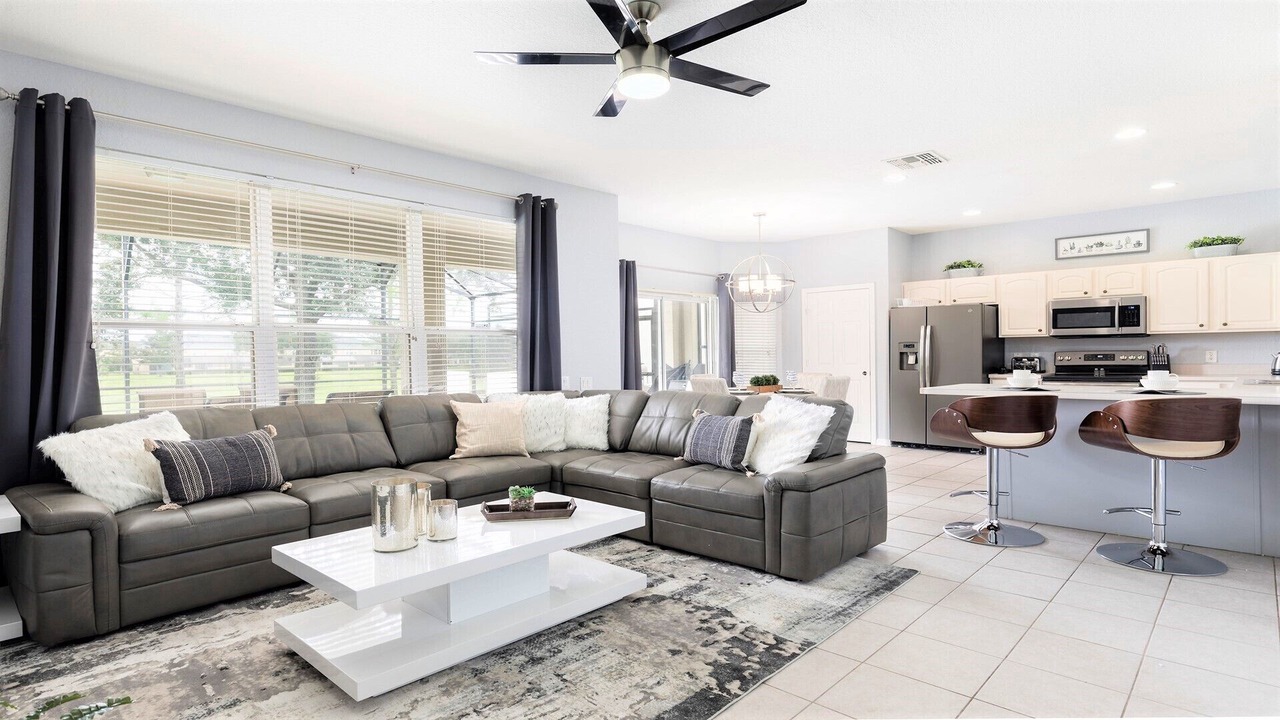 Photo of Livingroom in Windsor Hills
