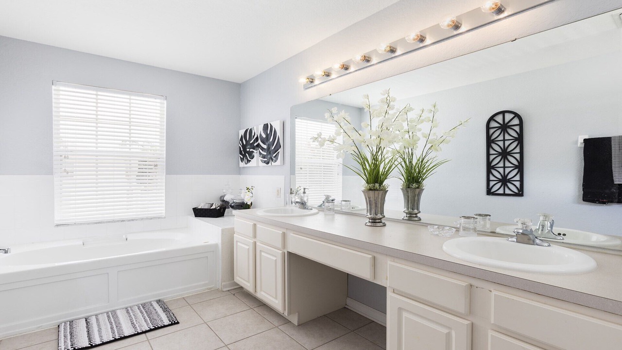 Photo of Bathroom in Windsor Hills