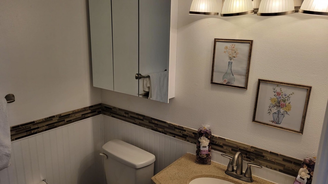 Photo of Bathroom in Ventura
