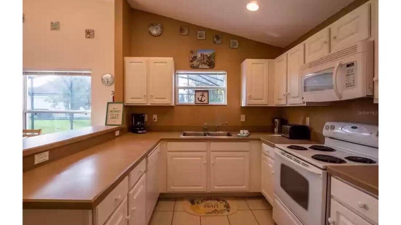 Photo of Kitchen in Lake Wilson Preserve