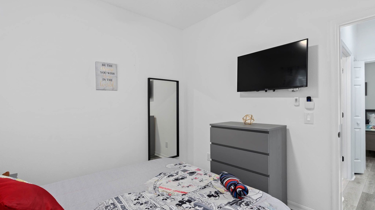 Photo of Bedroom in Lakeside Estates