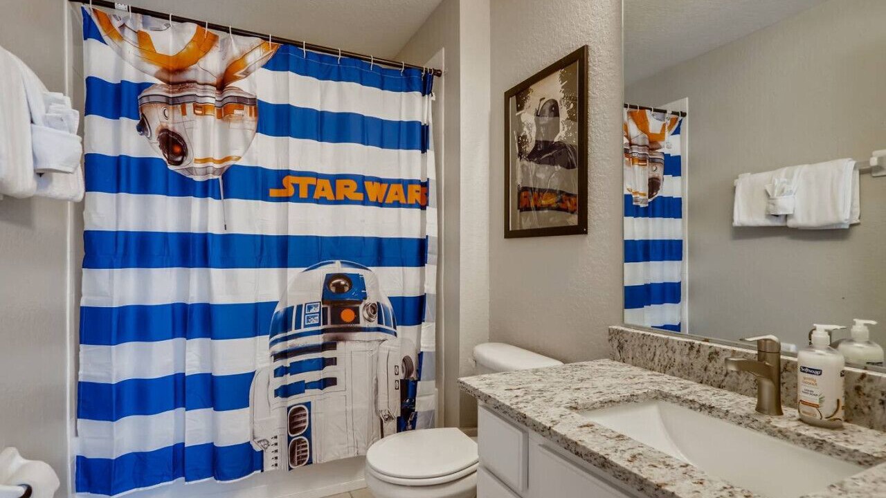 Photo of Bathroom in Crestwynd Bay