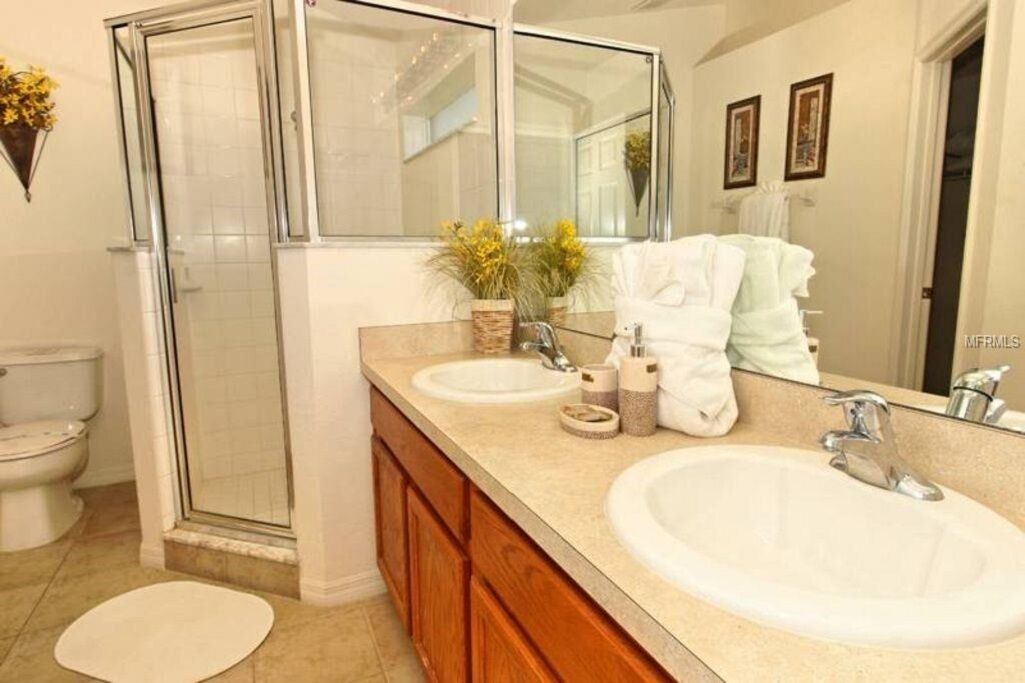 Photo of Bathroom in Watersong