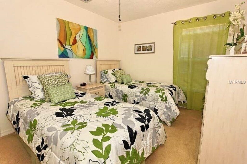 Photo of Bedroom in Watersong