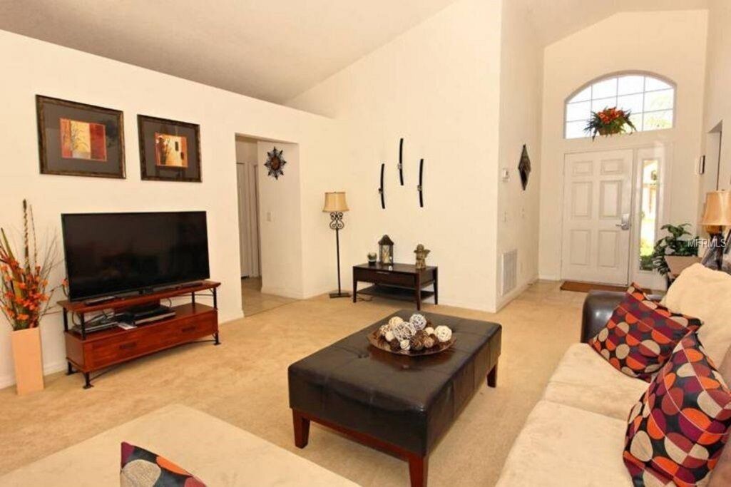 Photo of Livingroom in Watersong
