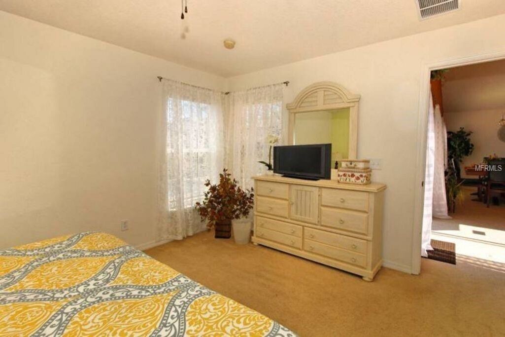 Photo of Bedroom in Watersong