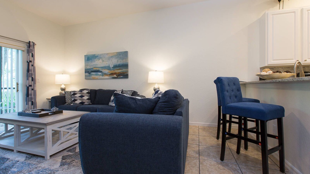 Photo of Livingroom in Bahama Bay