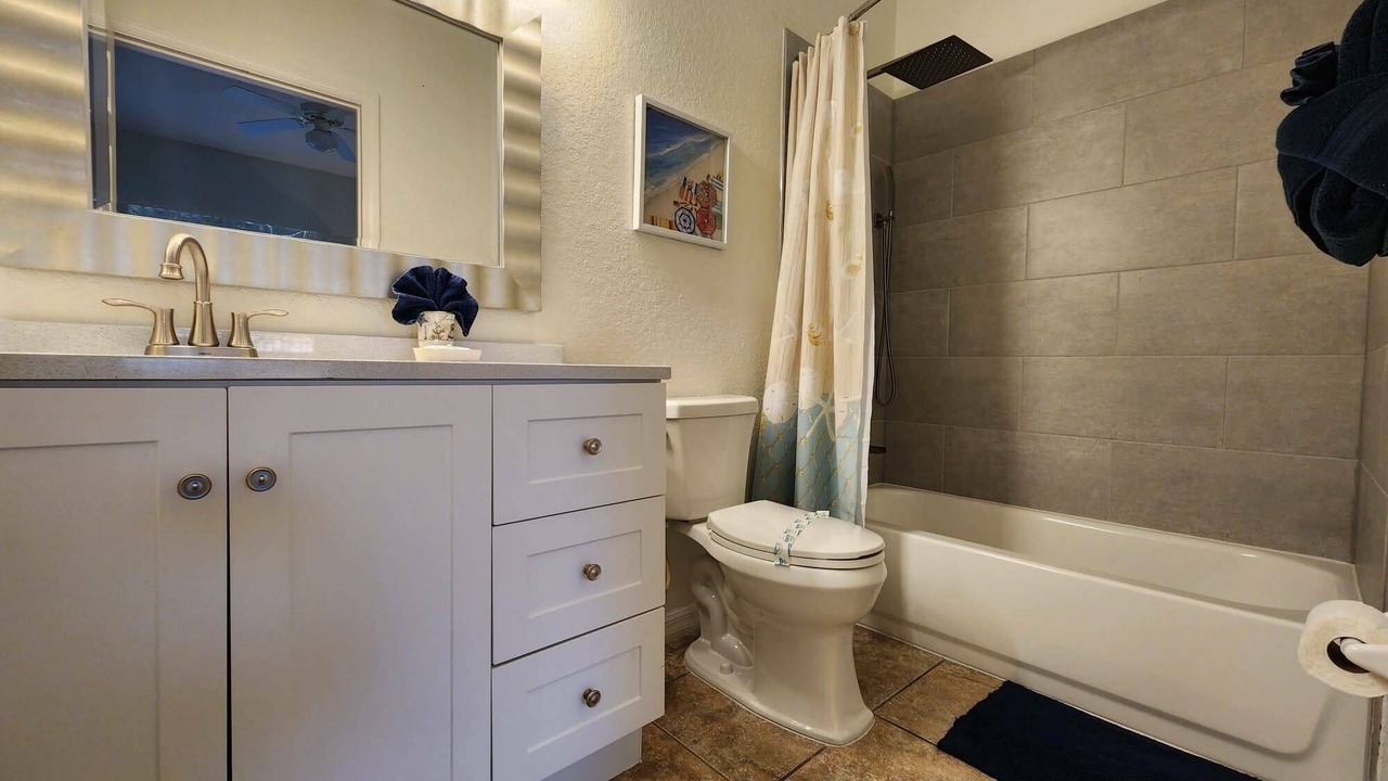 Photo of Bathroom in Bahama Bay
