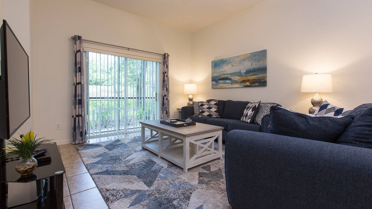 Photo of Livingroom in Bahama Bay