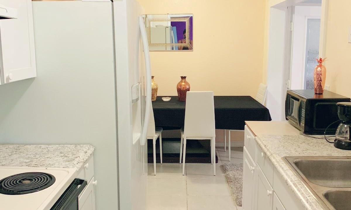 Photo of Kitchen in Malibu Groves