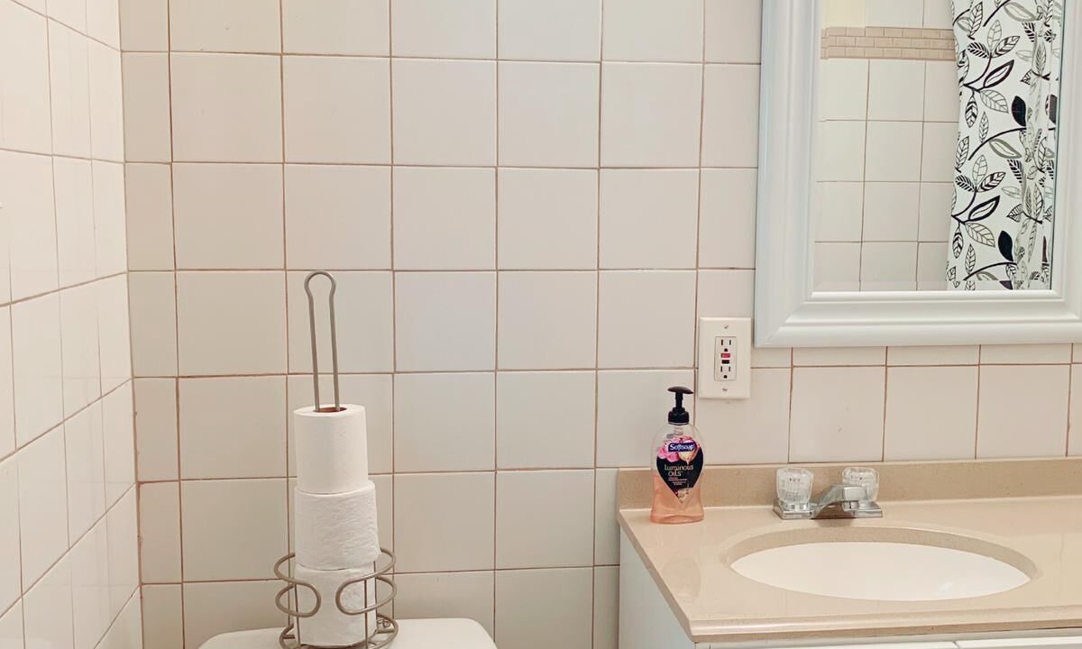 Photo of Bathroom in Malibu Groves