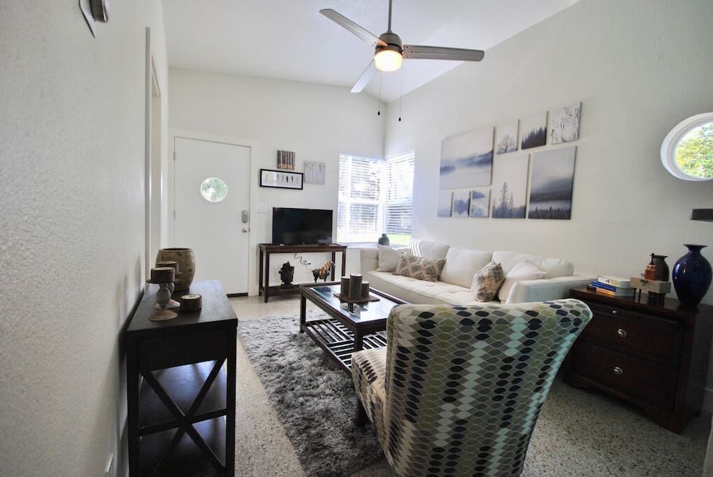 Photo of Livingroom in Lake Davis - Greenwood
