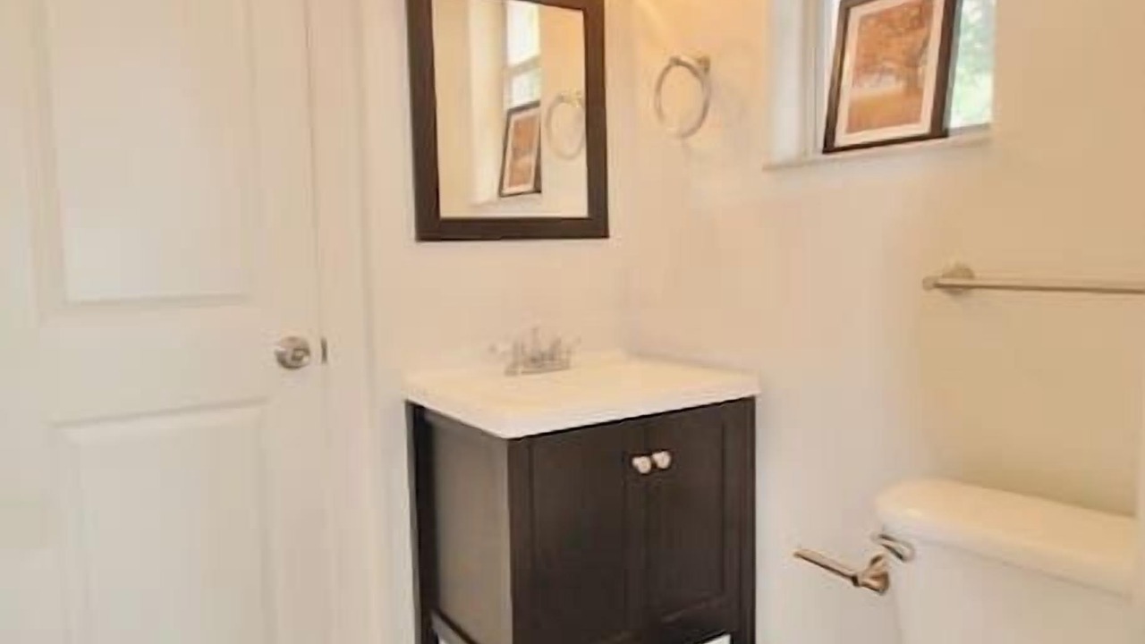 Photo of Bathroom in Lake Davis - Greenwood