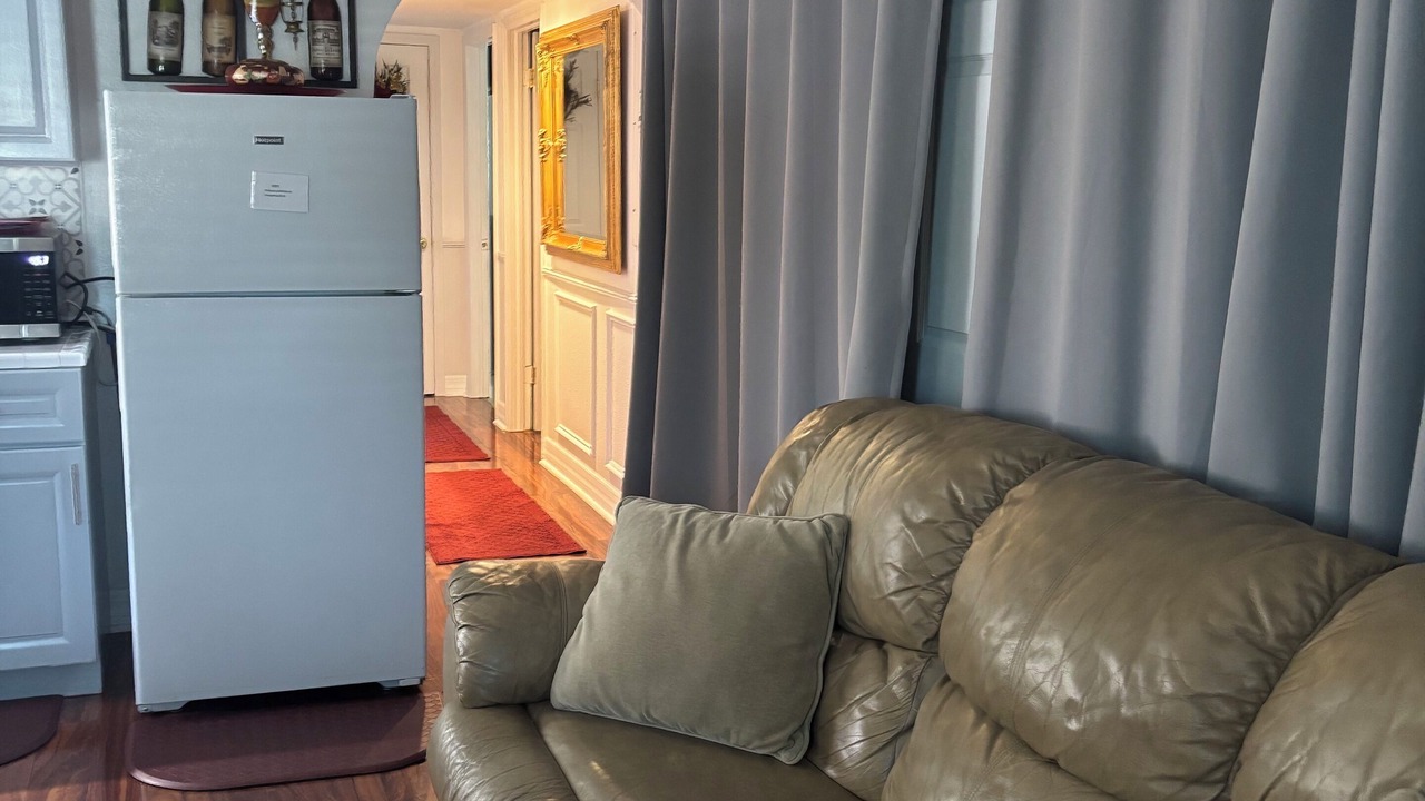 Photo of Livingroom in Dixie Belle