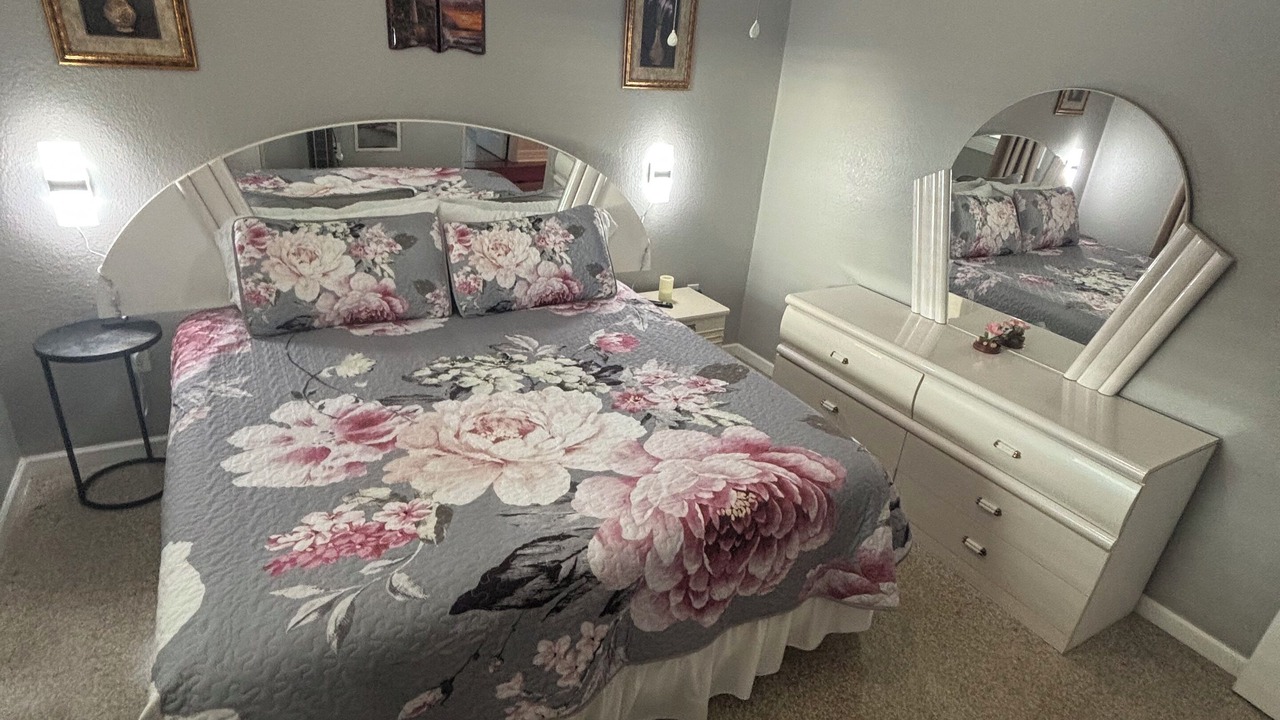 Photo of Bedroom in Dixie Belle