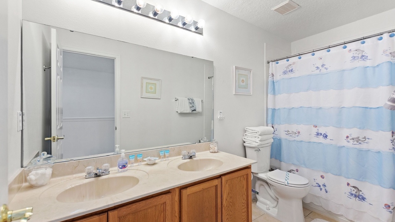 Photo of Bathroom in Legacy Park