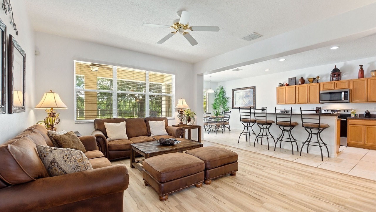 Photo of Livingroom in Legacy Park