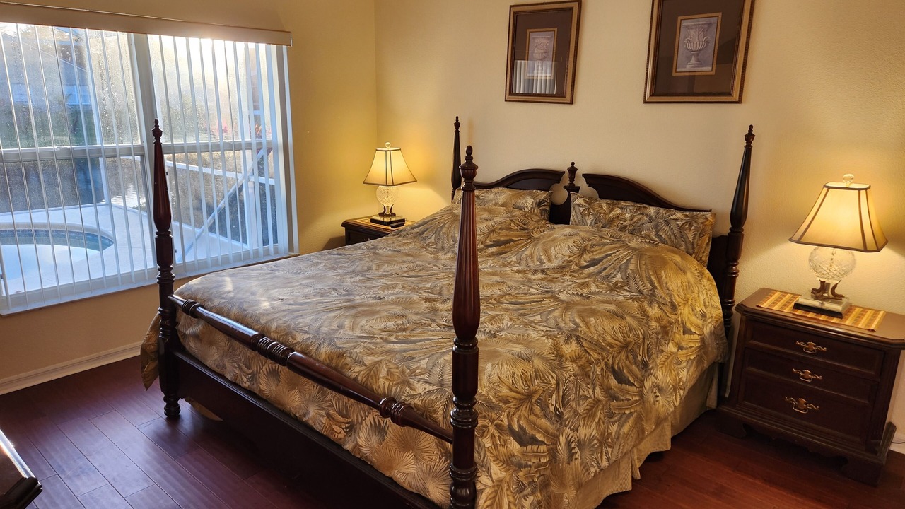 Photo of Bedroom in Lakeside Estates