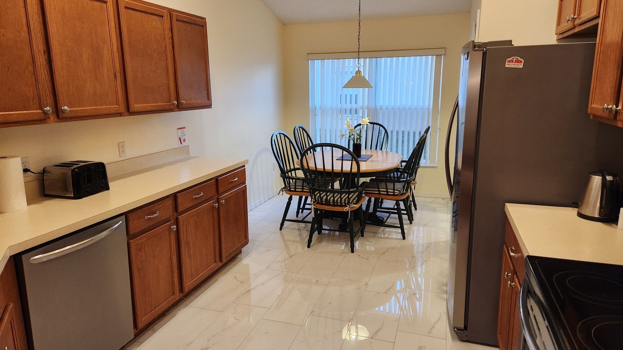 Photo of Kitchen in Lakeside Estates