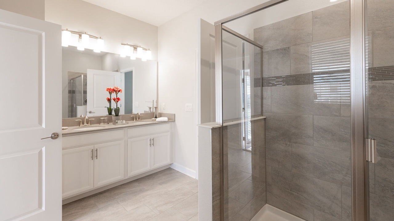 Photo of Bathroom in Davenport