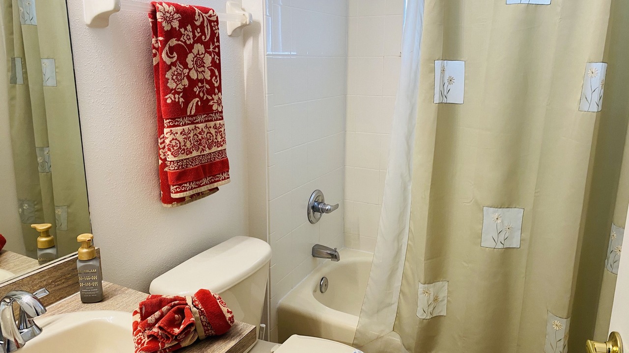 Photo of Bathroom in Calabay Parc