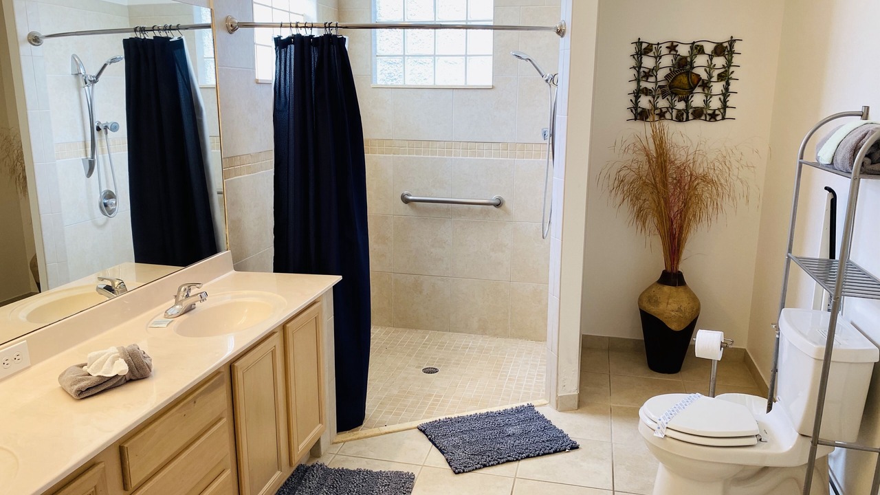 Photo of Bathroom in Calabay Parc