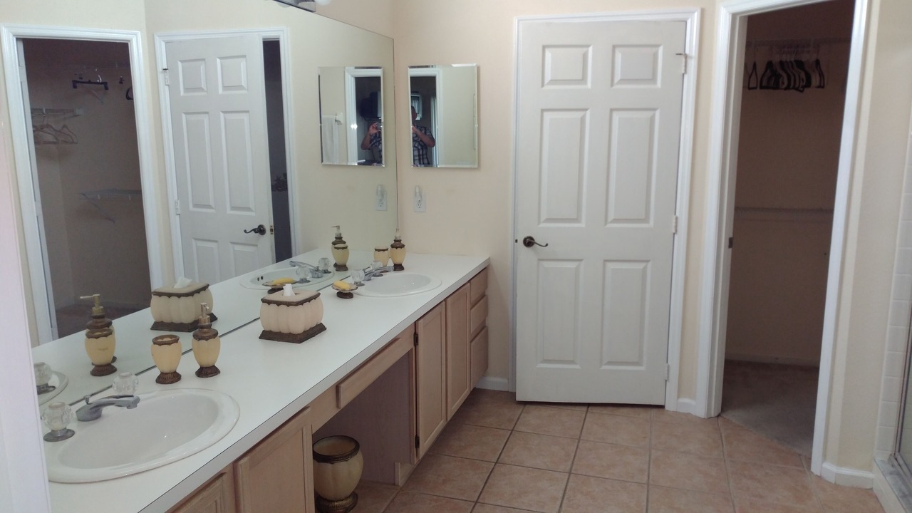 Photo of Bathroom in Ventura