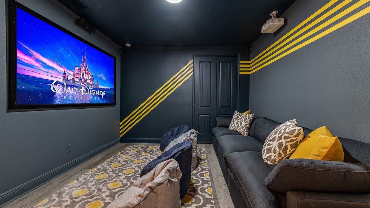 Photo of Bedroom in Bay Lake