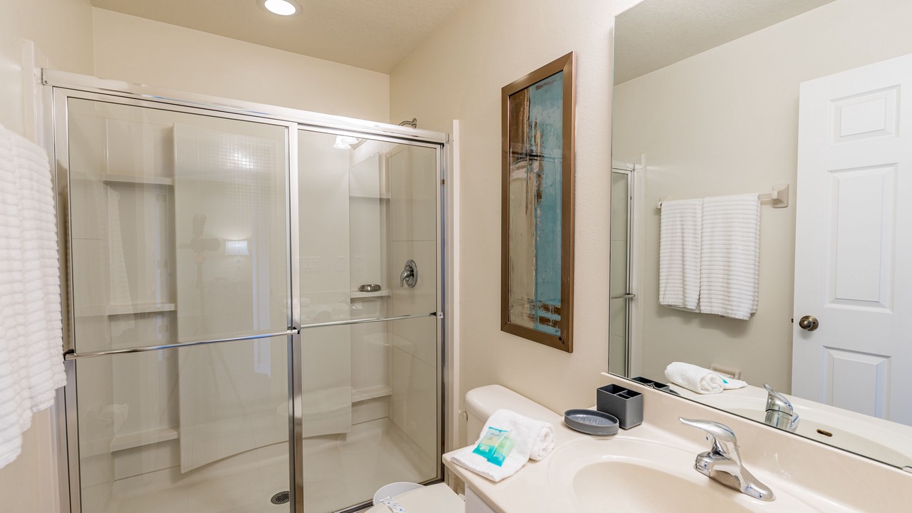 Photo of Bathroom in Seasons
