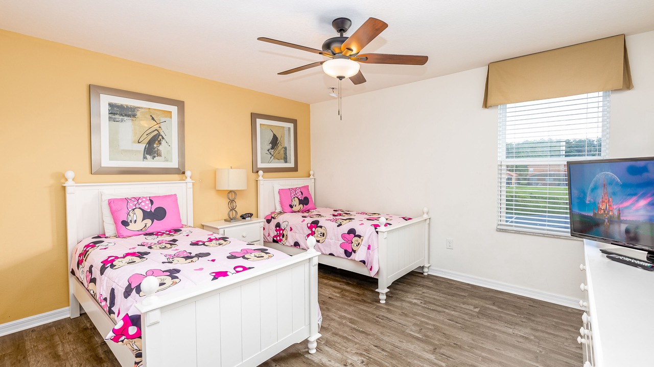 Photo of Bedroom in Seasons