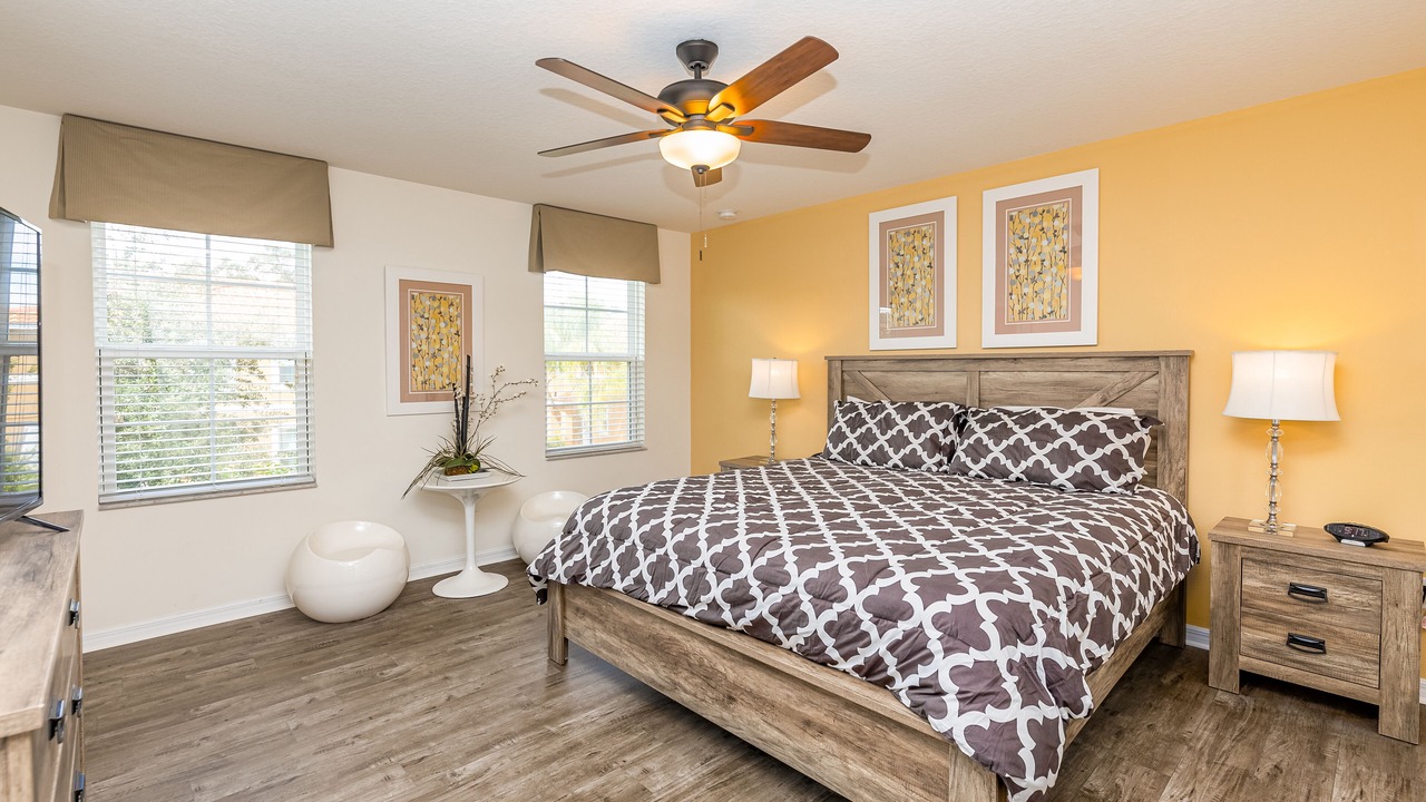 Photo of Bedroom in Seasons