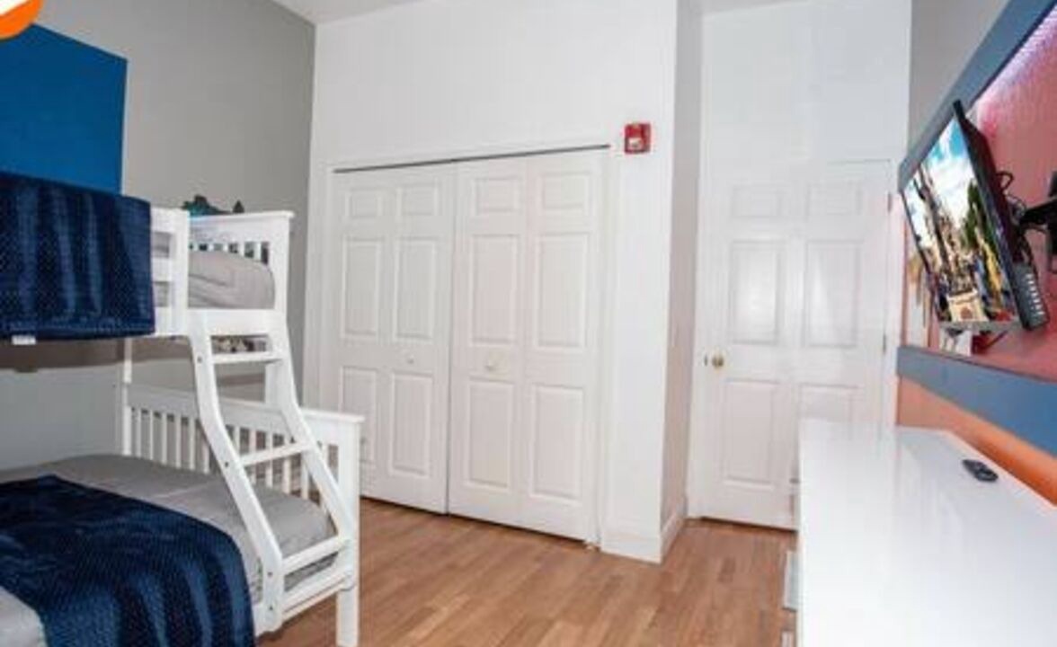 Photo of Bedroom in Bahama Bay