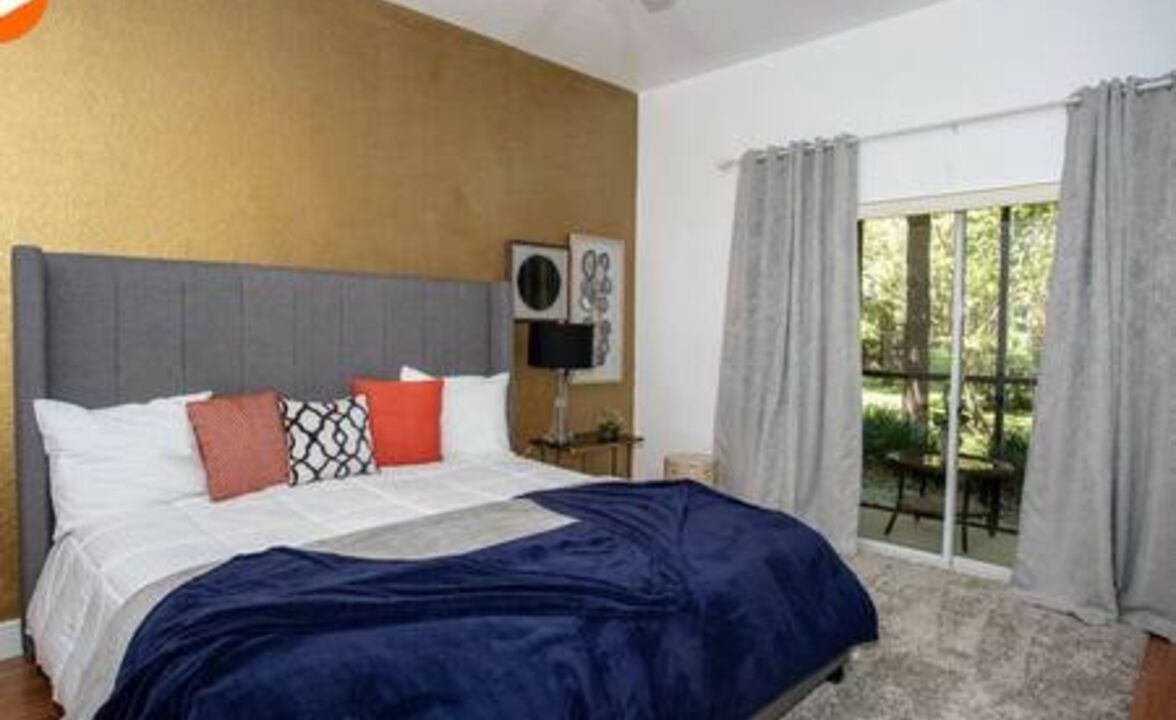 Photo of Bedroom in Bahama Bay