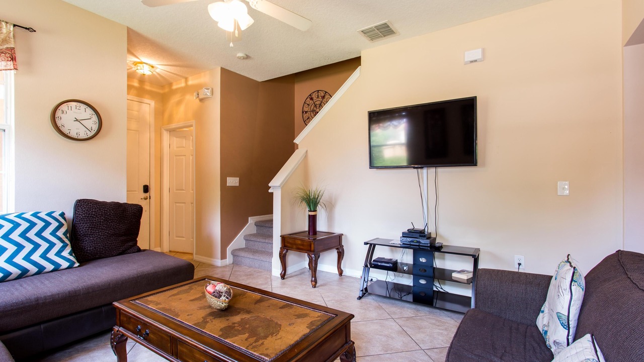 Photo of Livingroom in Crestwynd Bay