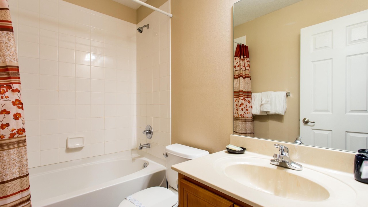 Photo of Bathroom in Crestwynd Bay