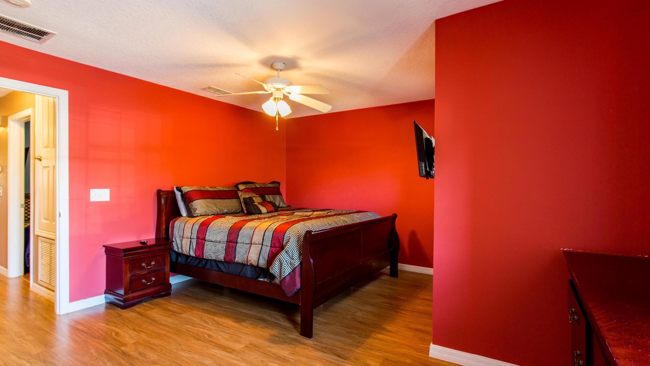 Photo of Bedroom in Crestwynd Bay