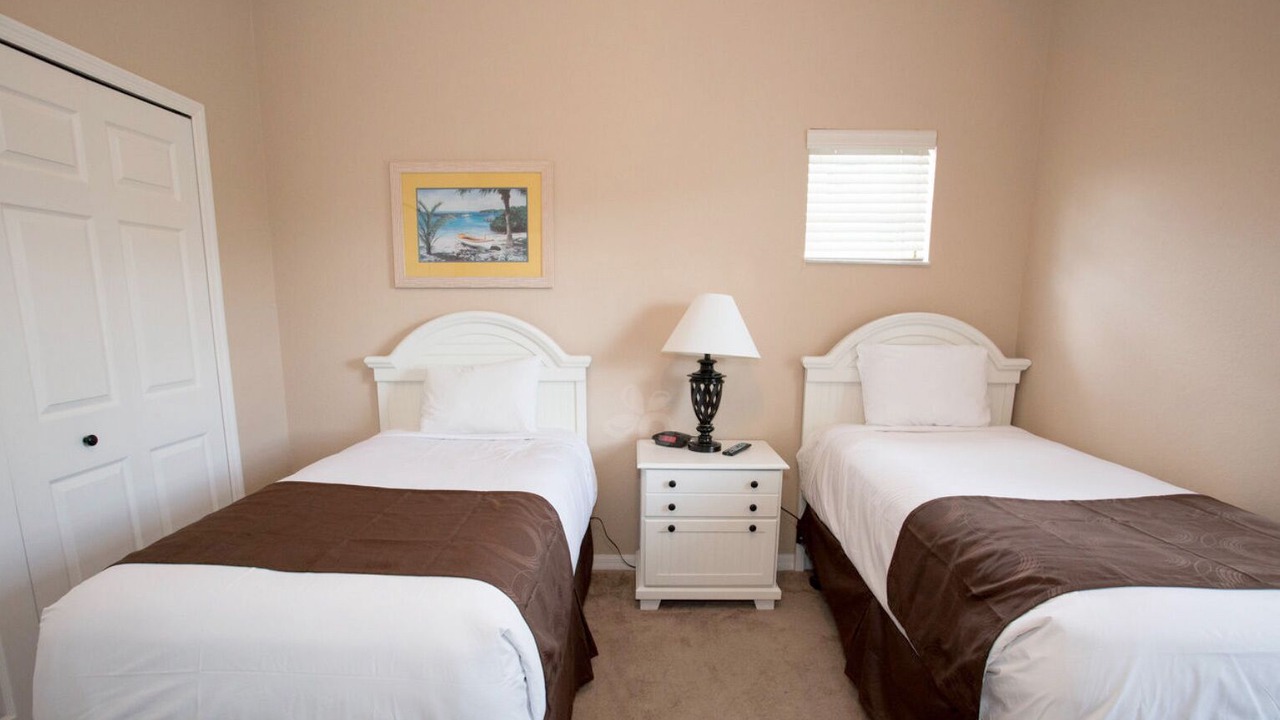 Photo of Bedroom in Bahama Bay