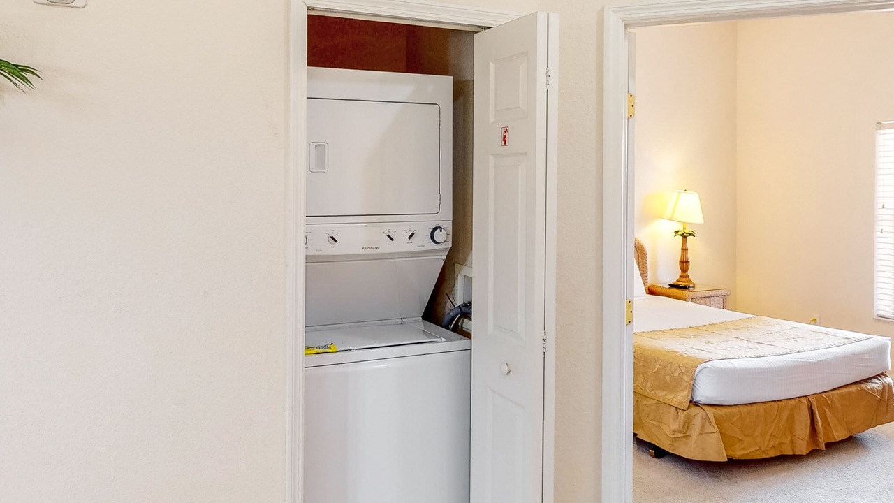 Photo of Bedroom in Bahama Bay