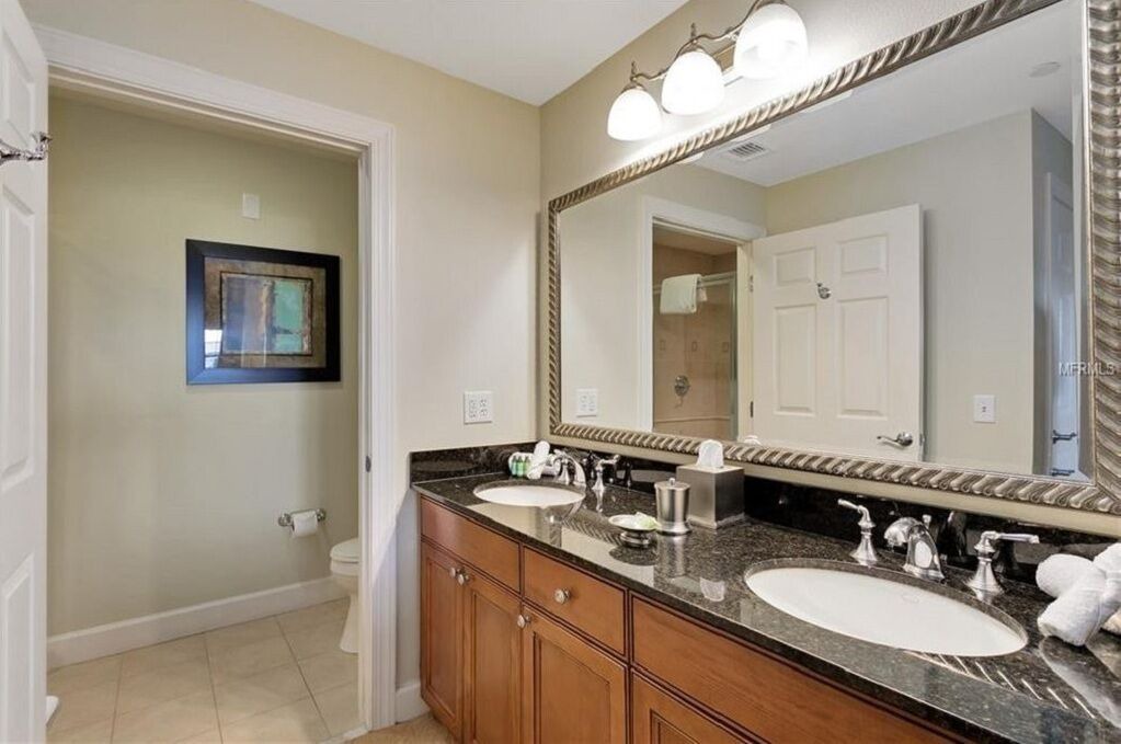 Photo of Bathroom in Reunion