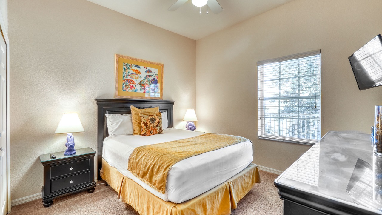 Photo of Bedroom in Bahama Bay