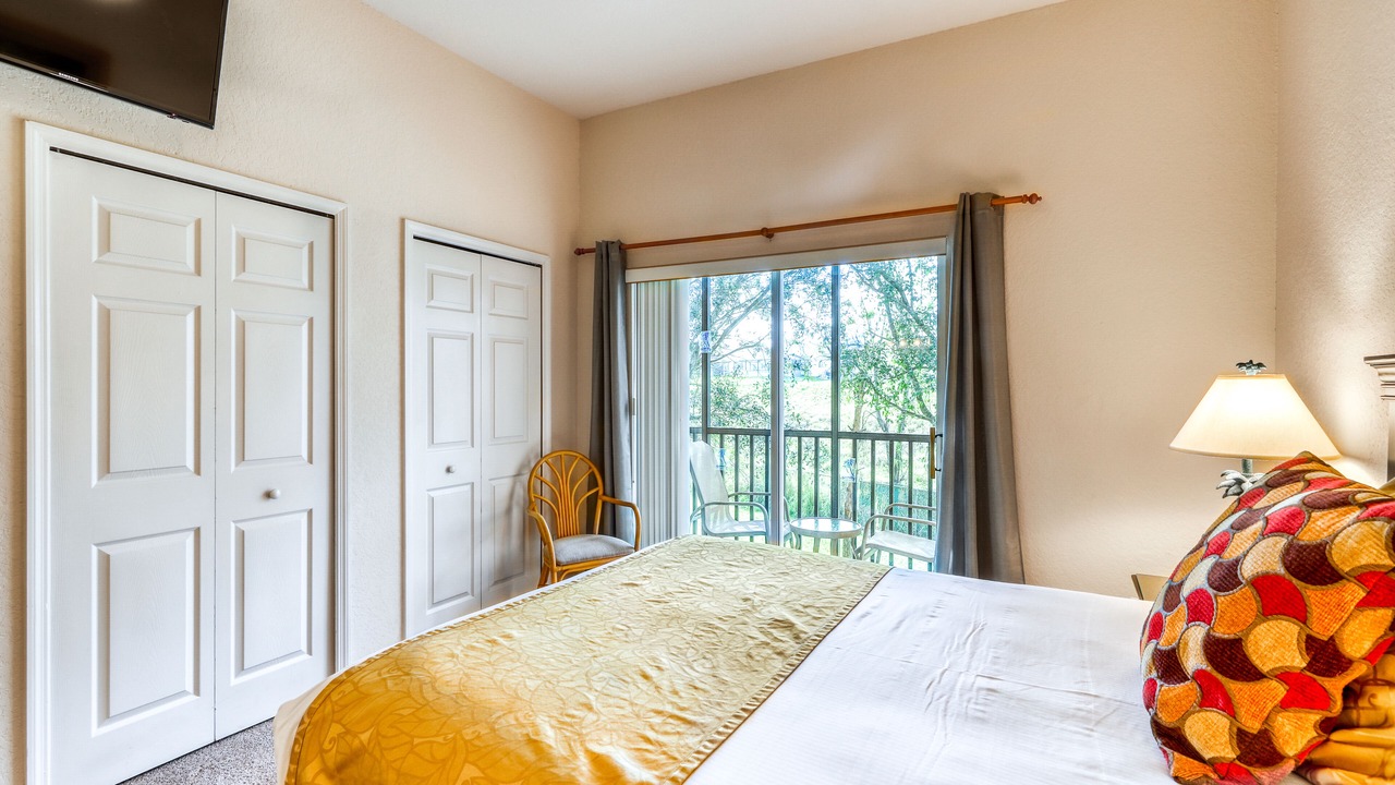 Photo of Bedroom in Bahama Bay