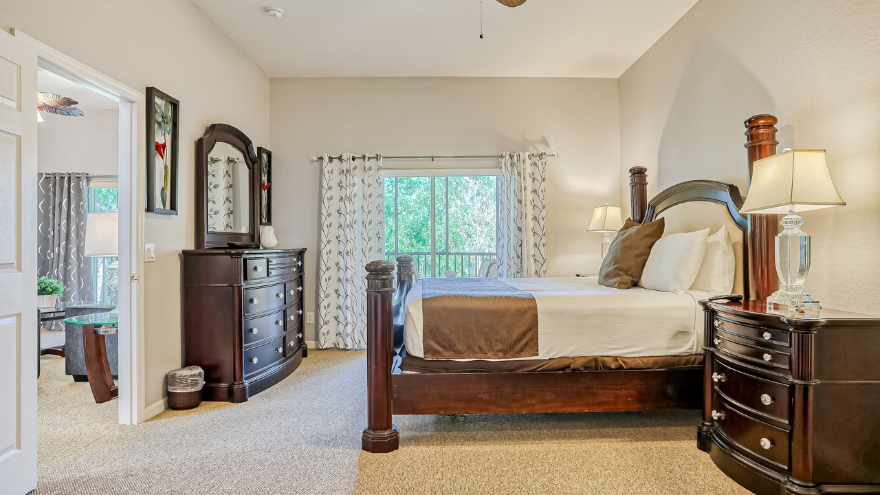 Photo of Bedroom in Bahama Bay