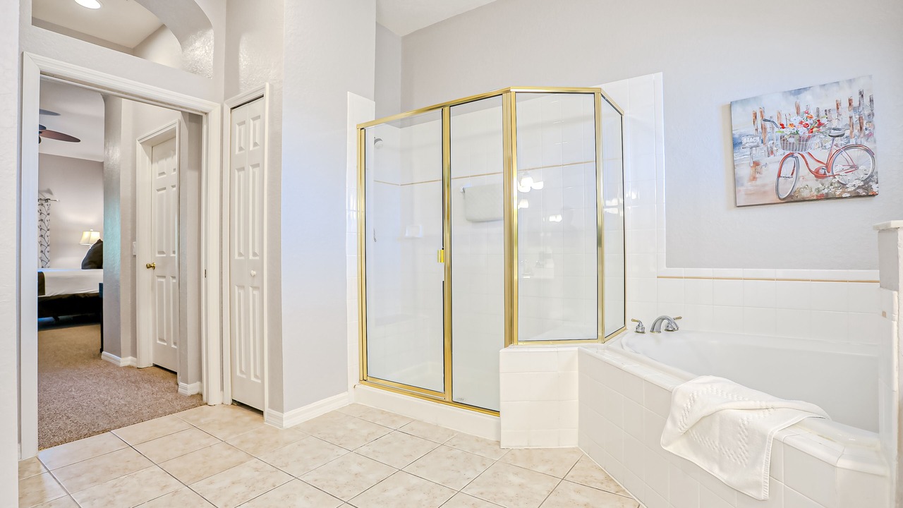 Photo of Bathroom in Bahama Bay