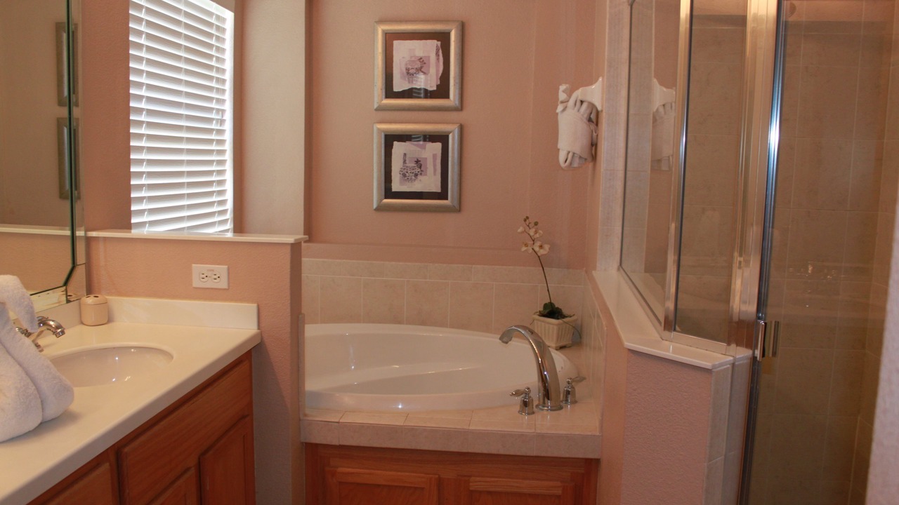 Photo of Bathroom in Highlands Reserve