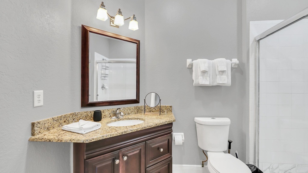 Photo of Bathroom in Crestwynd Bay