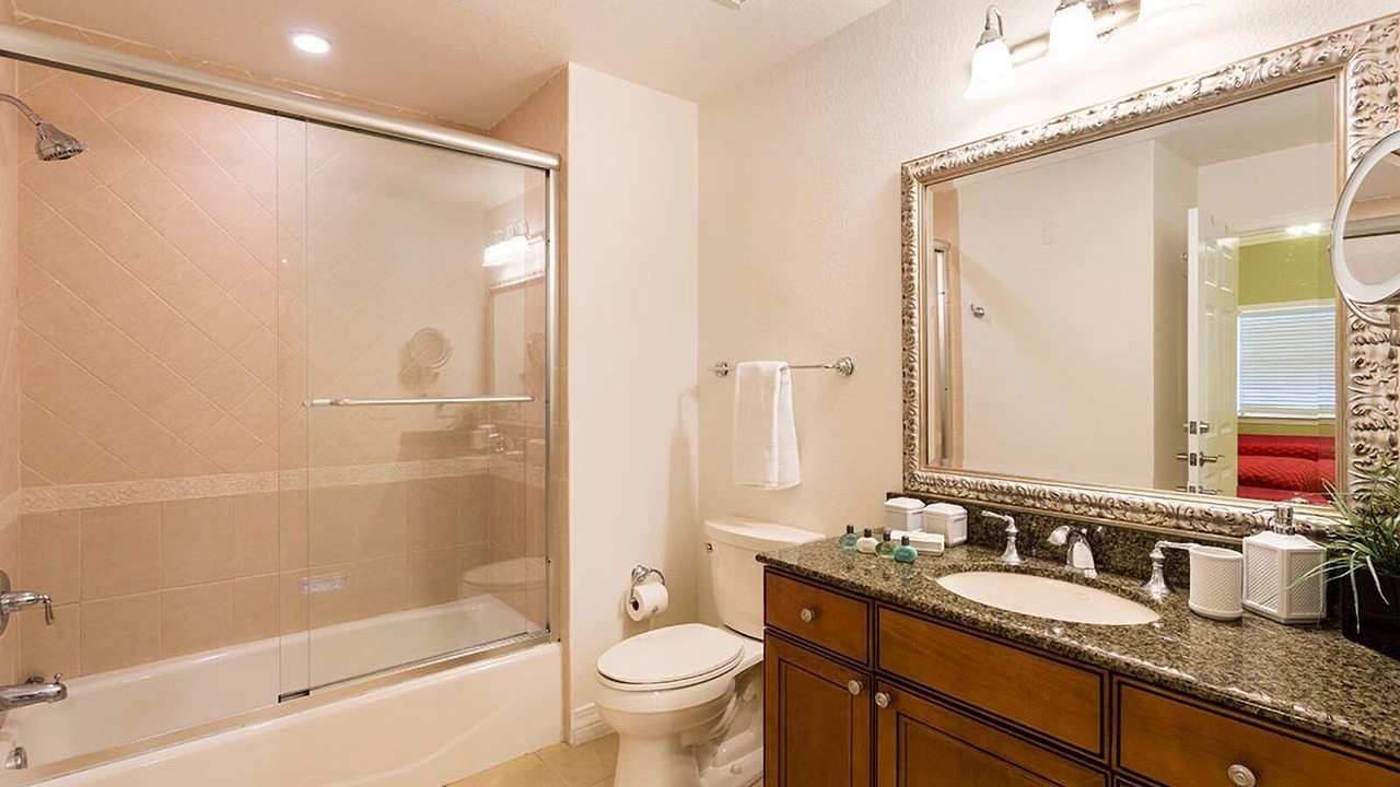 Photo of Bathroom in Reunion
